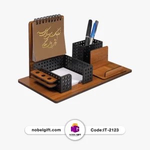 تقویم چوبی رومیزی 1403 مدرن