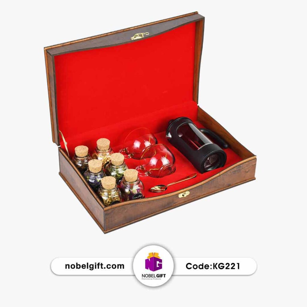 باکس یلدا حاوی فنجان و دمنوش کد KG221