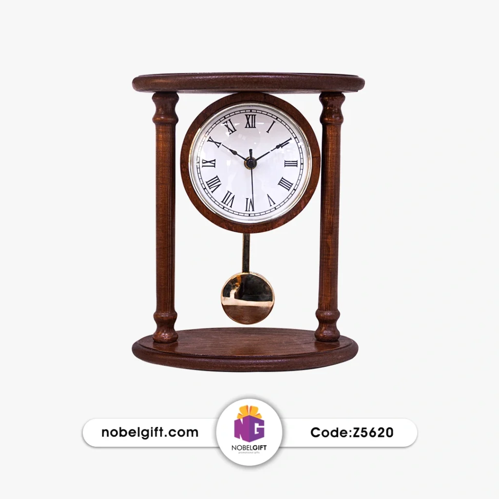 ساعت رومیزی چوبی پاندول‌دار کد Z5620