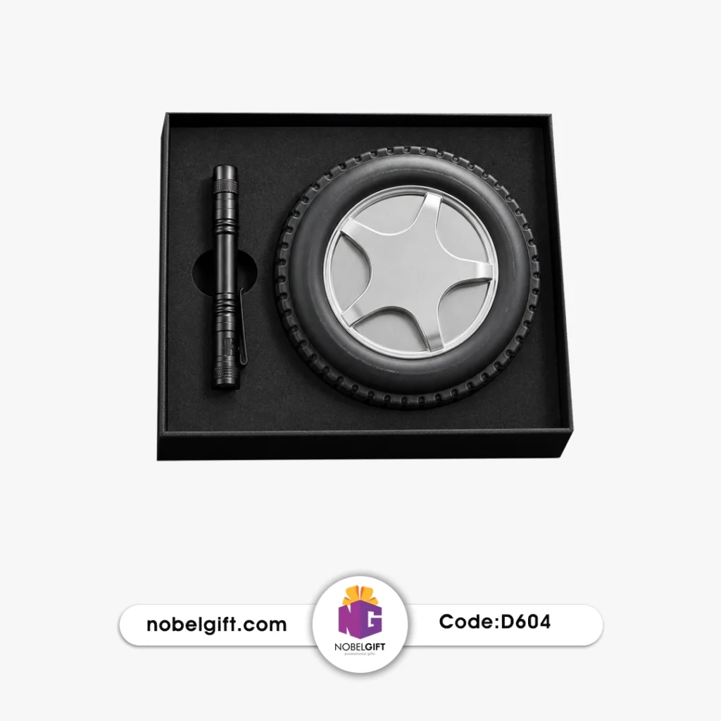 ست هدیه جعبه ابزار تایر و چراغ قوه D604